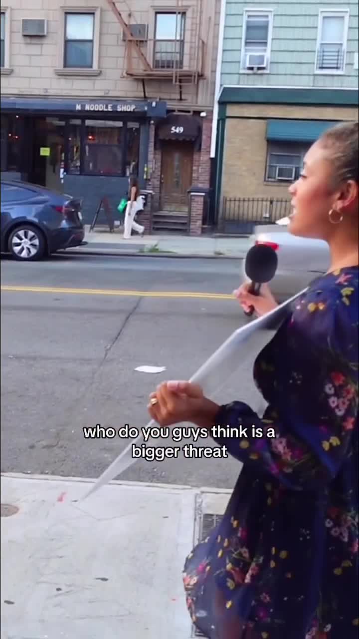 PROBOBLY TRUMP GIRL!!! RUN!!