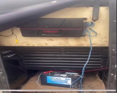 15K views · 62K reactions | No way the Amish be bumping like that #caraudio #soundsystem #subwoofer #bassheads #spl | Matt Murphy Thumbnail